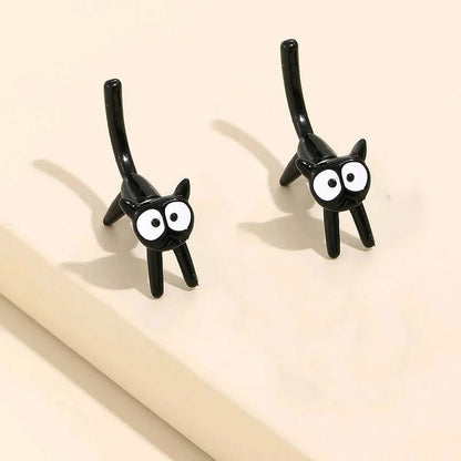 'I am stucked!' - Funny Black Cat Stud Earrings