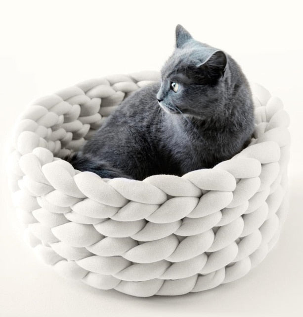 Aesthetic HandKnit Cat Bed Meowgicians™