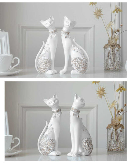 'Cat Couple' European vintage cat sculpture