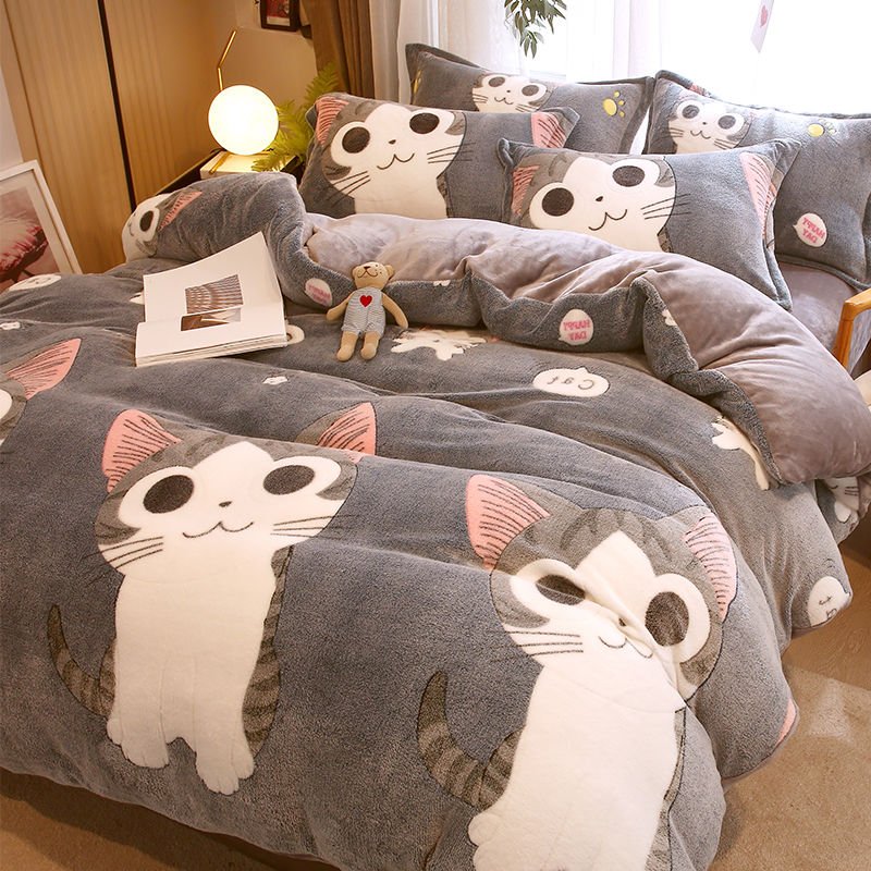 comforter set featuring grey cats with big round eyes made more cat lovers bedroom in grey color