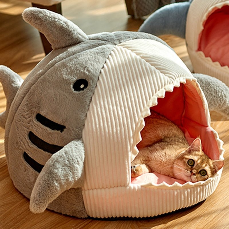 grey color shark design bed for pet that is soft and comfortable