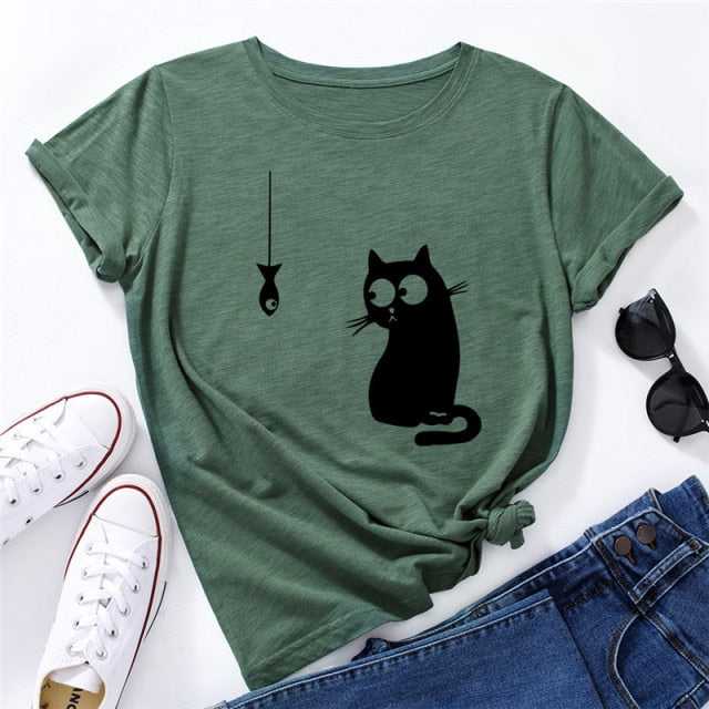 Funny Cat Steals Fish Market Meme T-Shirt – Black, 100% Cotton, Unisex Short Sleeve