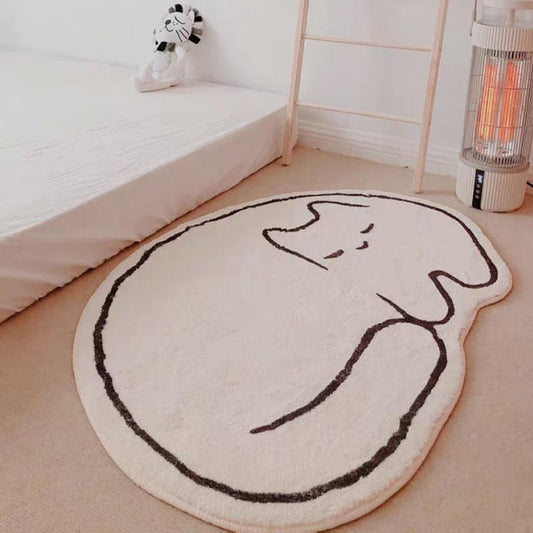 'Huge cat!' Minimalist fluffy cat carpet