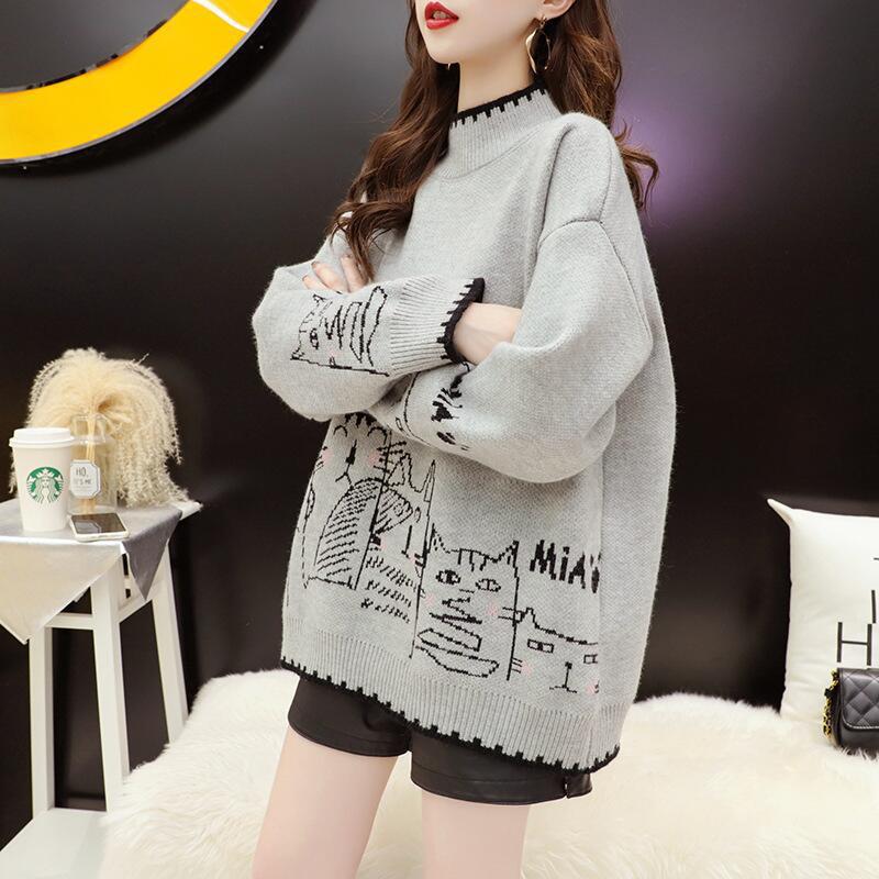 a grey color womens cat sweatshirt with oversized minimalist cat design