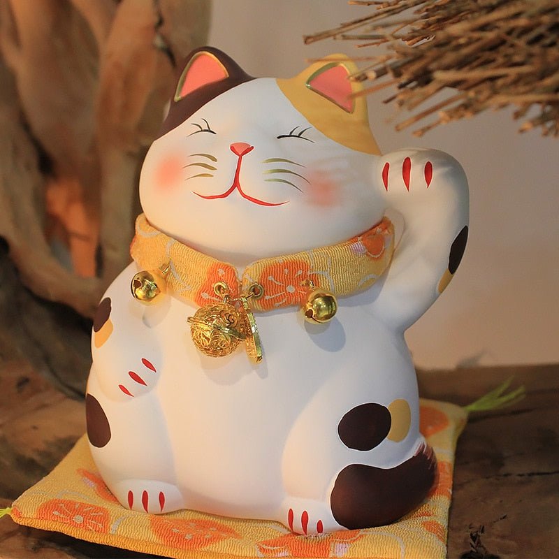 Japanese Lucky Cat Figurine | Attract Positivity & Embrace Good
