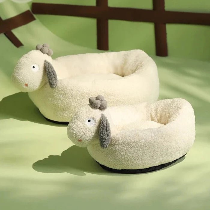 'The Dolly!' adorable calming cat bed
