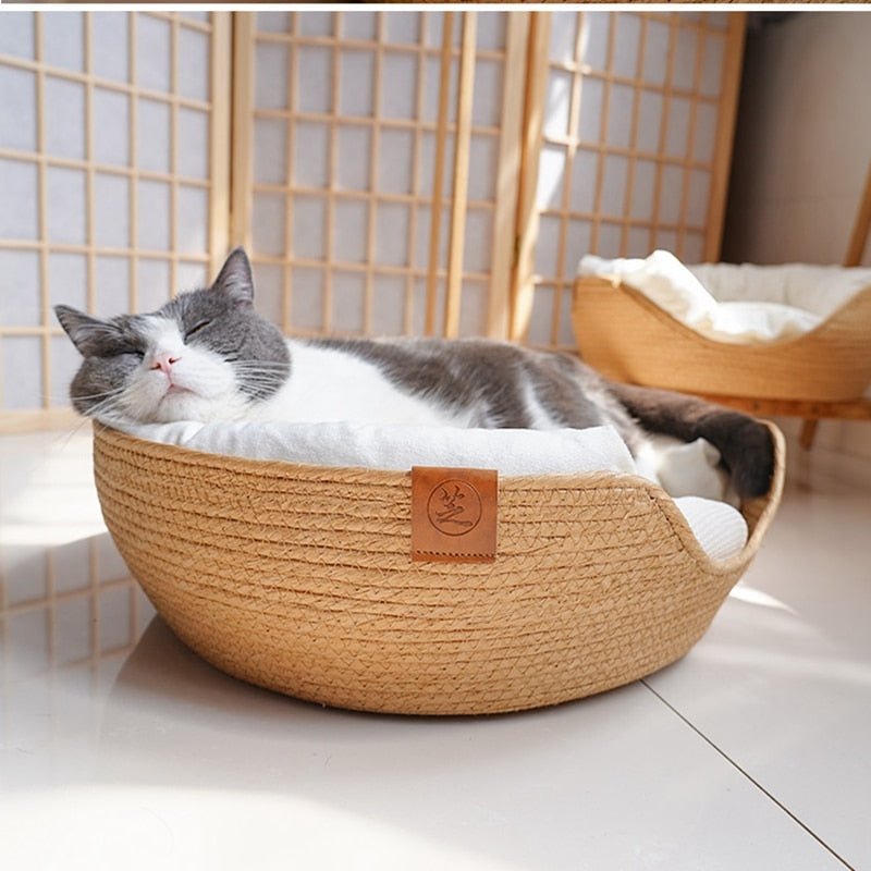 The sleeping basket' Japanese style cat bed