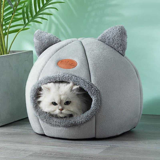 minimalist totoro design cat bed in dome style to keep cat warm during the winter